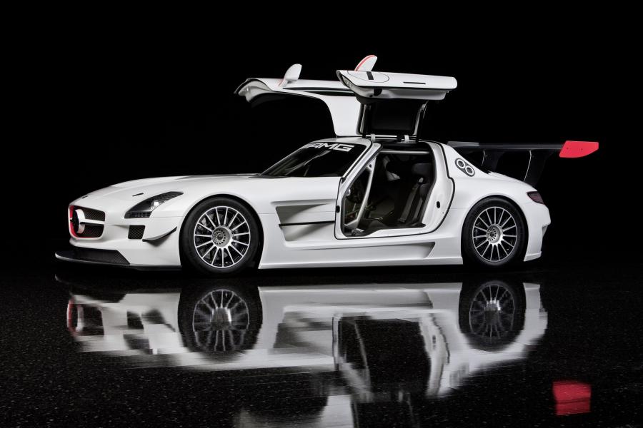  Mercedes-Benz SLS AMG GT3 2010 года  (фото 15 из 47)